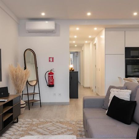 Stylish Apartment W/ River View By Lovelystay Oeiras Esterno foto