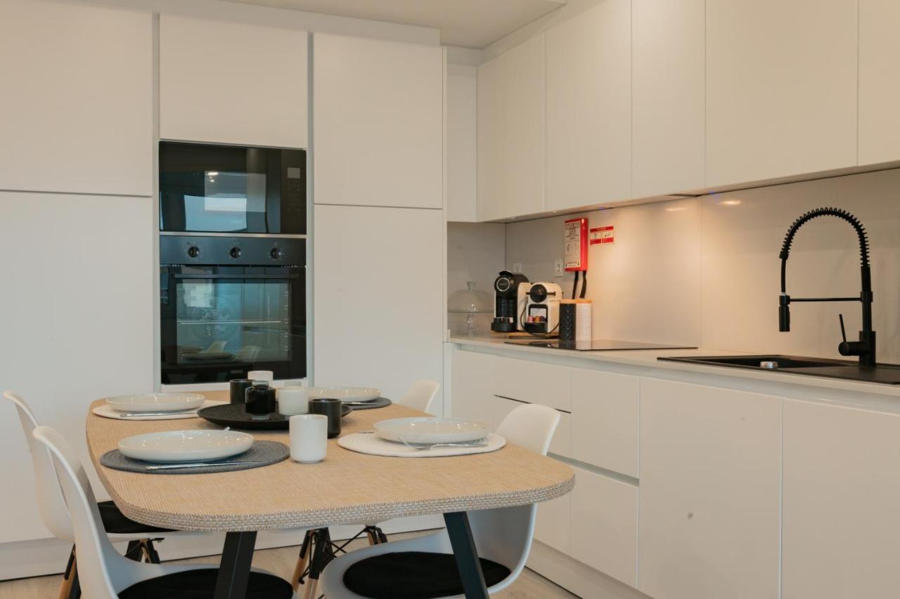 Stylish Apartment W/ River View By Lovelystay Oeiras Esterno foto