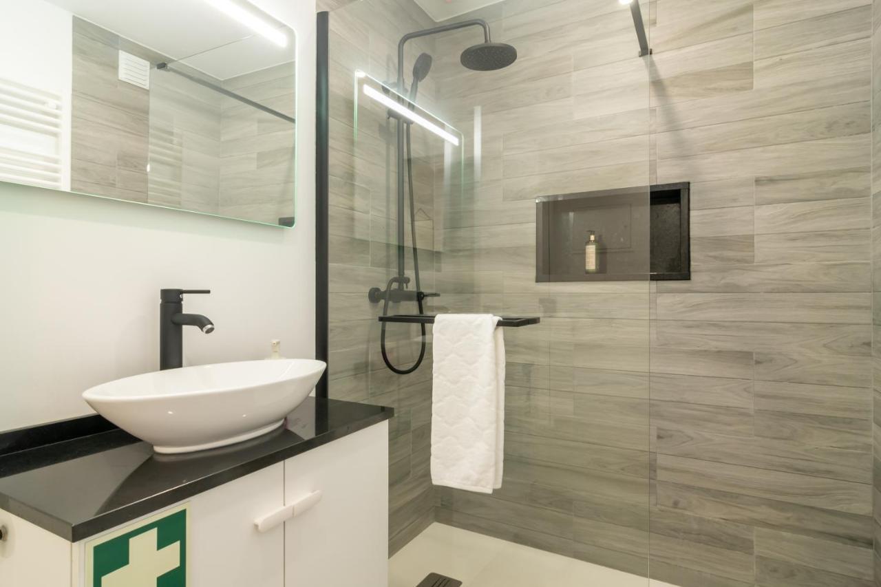 Stylish Apartment W/ River View By Lovelystay Oeiras Esterno foto