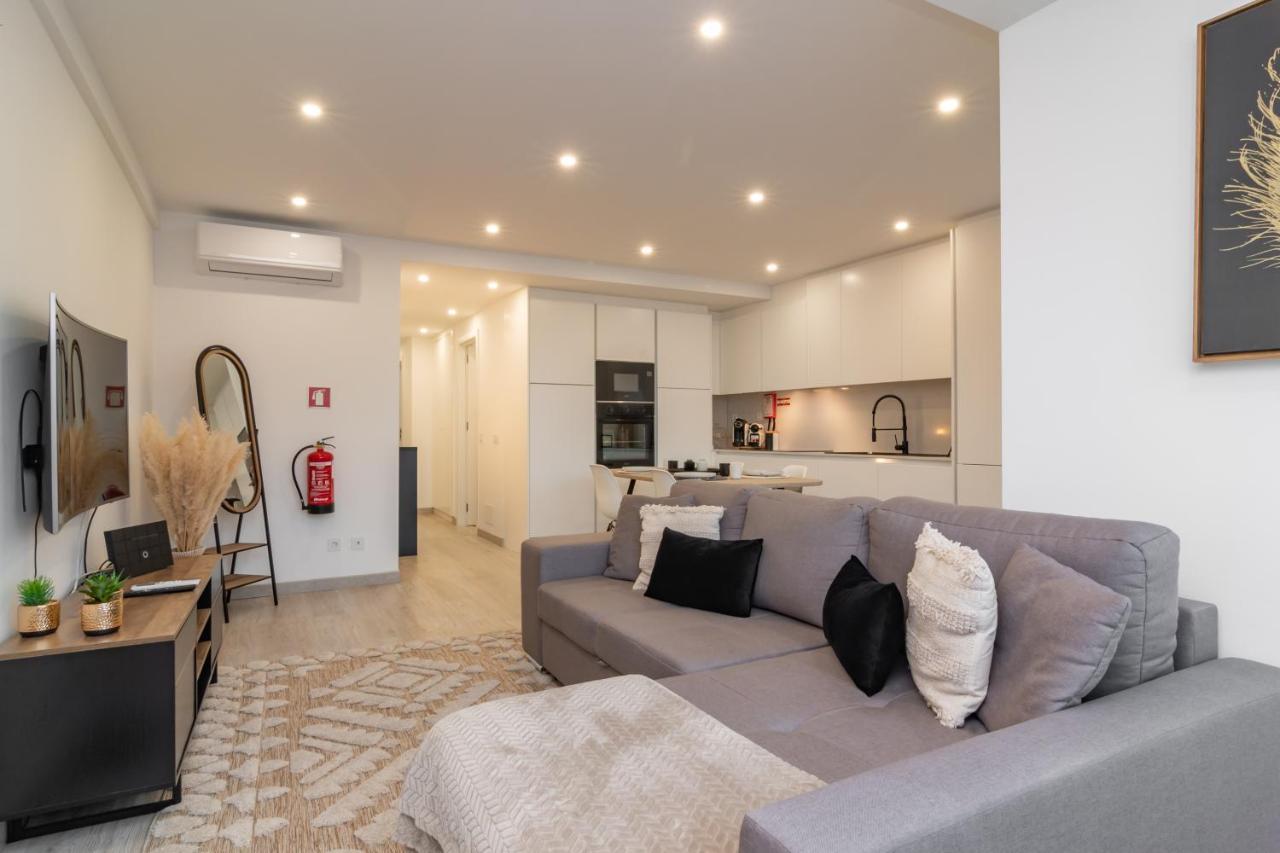 Stylish Apartment W/ River View By Lovelystay Oeiras Esterno foto