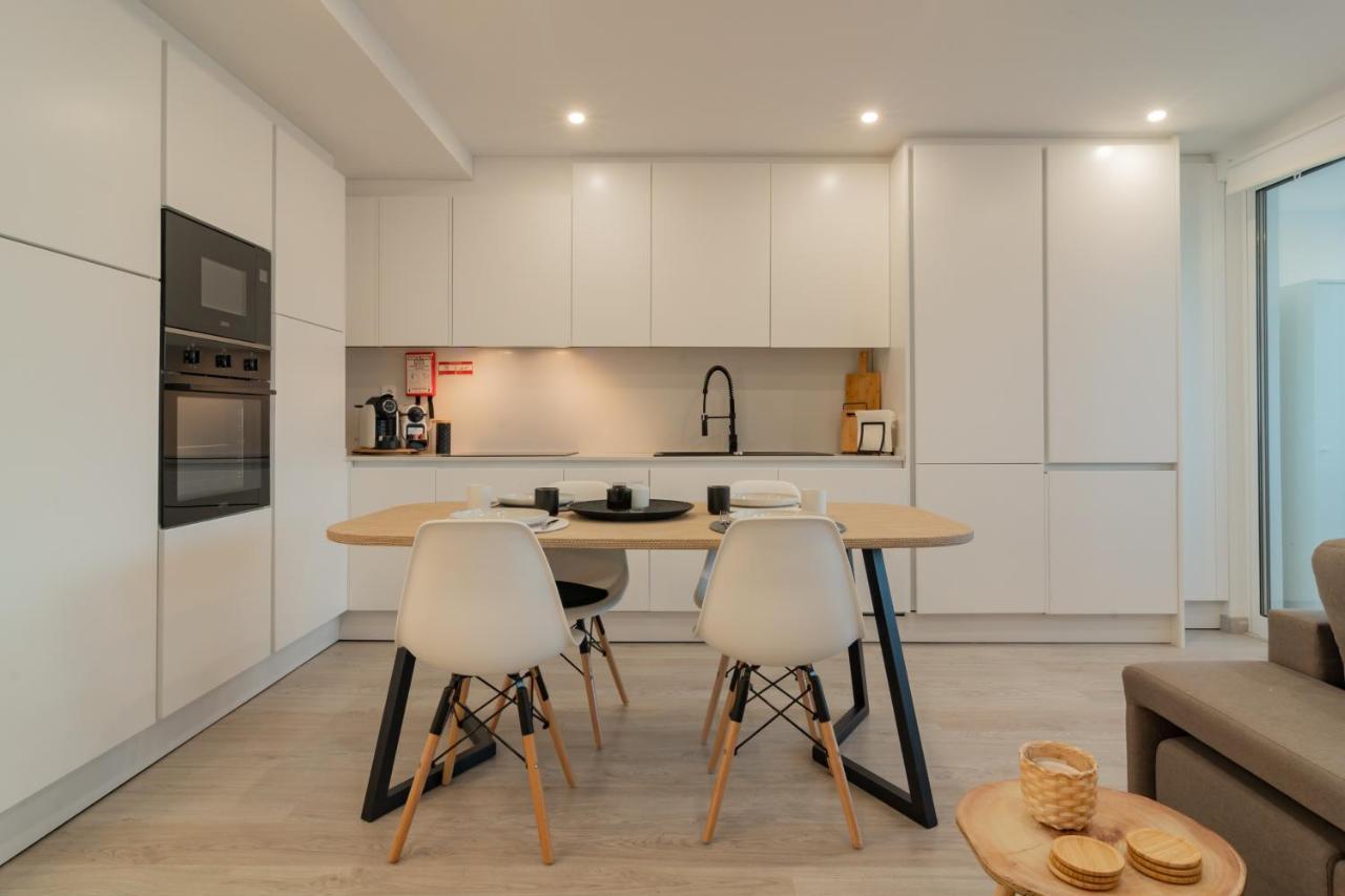 Stylish Apartment W/ River View By Lovelystay Oeiras Esterno foto